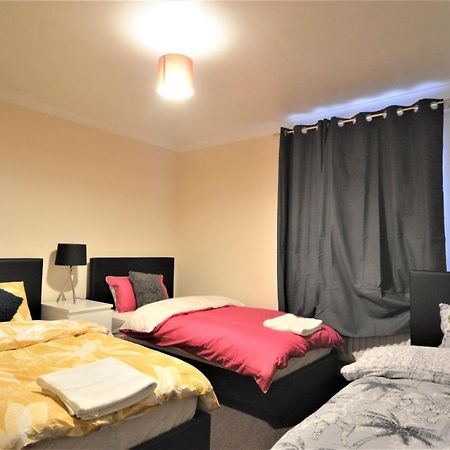 London Zone 2 Lovely 4 Bedroom Apartment - 3 Trowbridge Road Εξωτερικό φωτογραφία