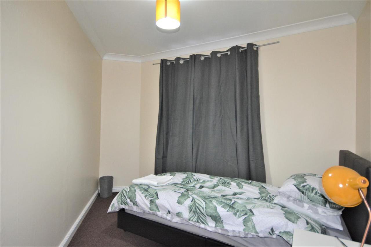 London Zone 2 Lovely 4 Bedroom Apartment - 3 Trowbridge Road Εξωτερικό φωτογραφία